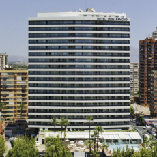 05 OCT<br>Colocación placa Docomomo<br>Hotel Don Pancho<br>Benidorm